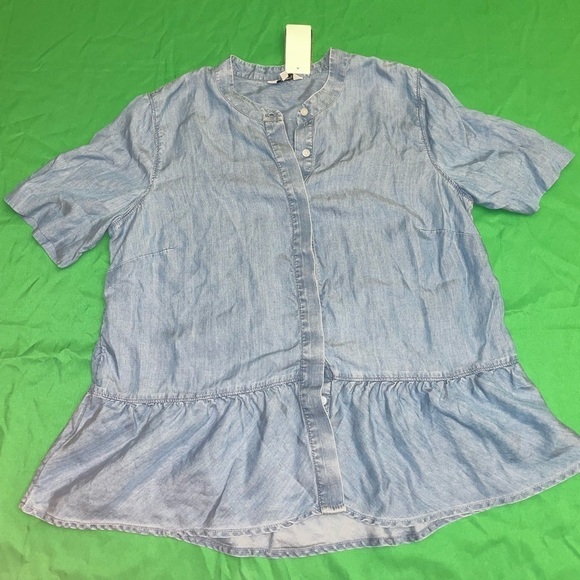 Women’s Summer Jean Short Sleeve Button Down Shirt - Picture 1 of 3